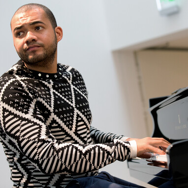 Bokani Dyer Trio to perform at creative economy conference